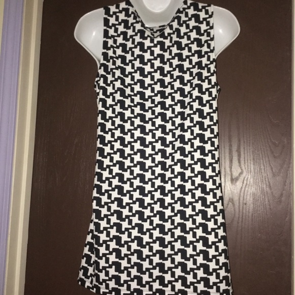 DKNY Dress Black white Geometric Small NWT - Picture 5 of 7